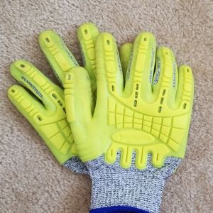 Carhartt Impact gloves